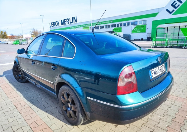 Volkswagen Passat cena 6900 przebieg: 325000, rok produkcji 2003 z Szczecin małe 37